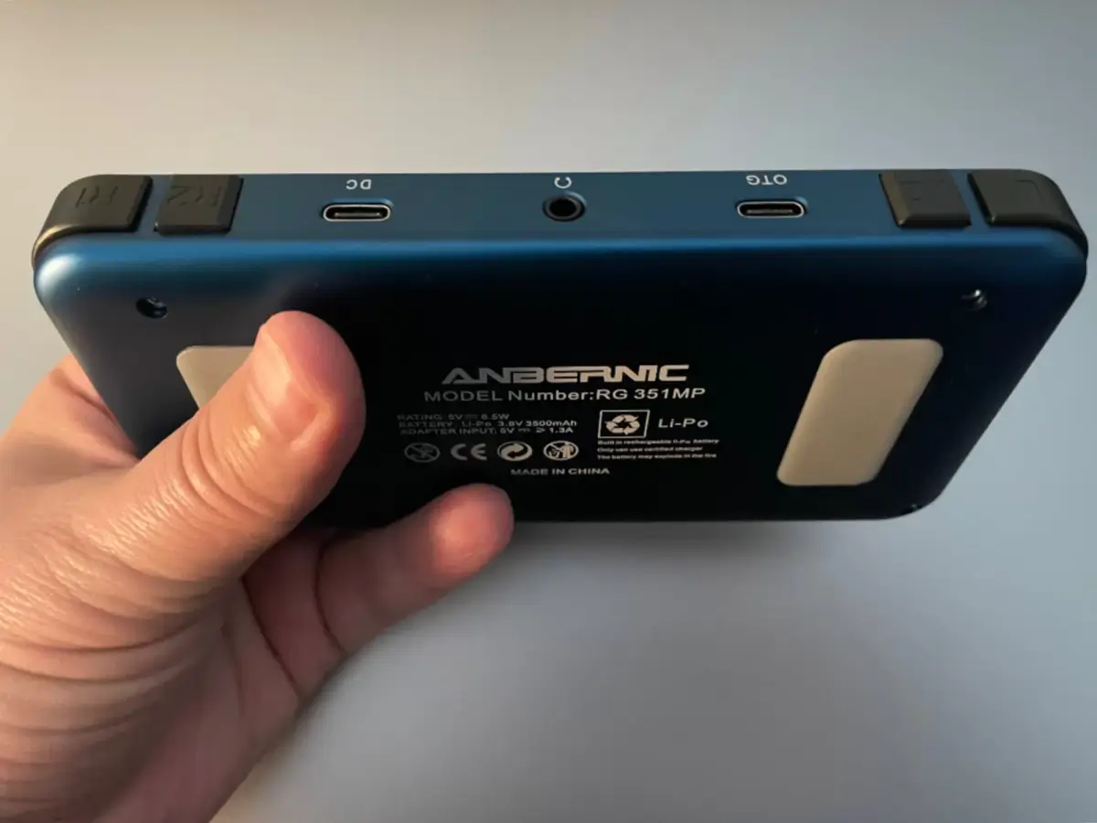 RH Reviews: The Anbernic RG351mp - Retro Handhelds