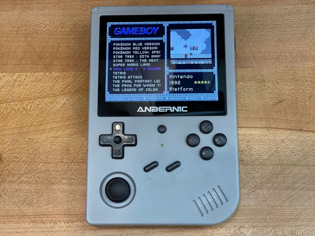 This modder turned a Game Boy Advance into a portable emulator station to  play SNES, PS, and Mega Drive games